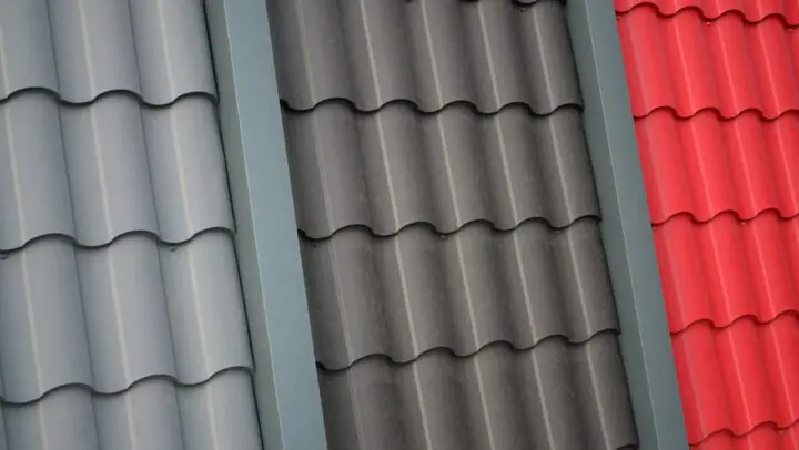 how to choose a roof color - metal roofs in various colors.
